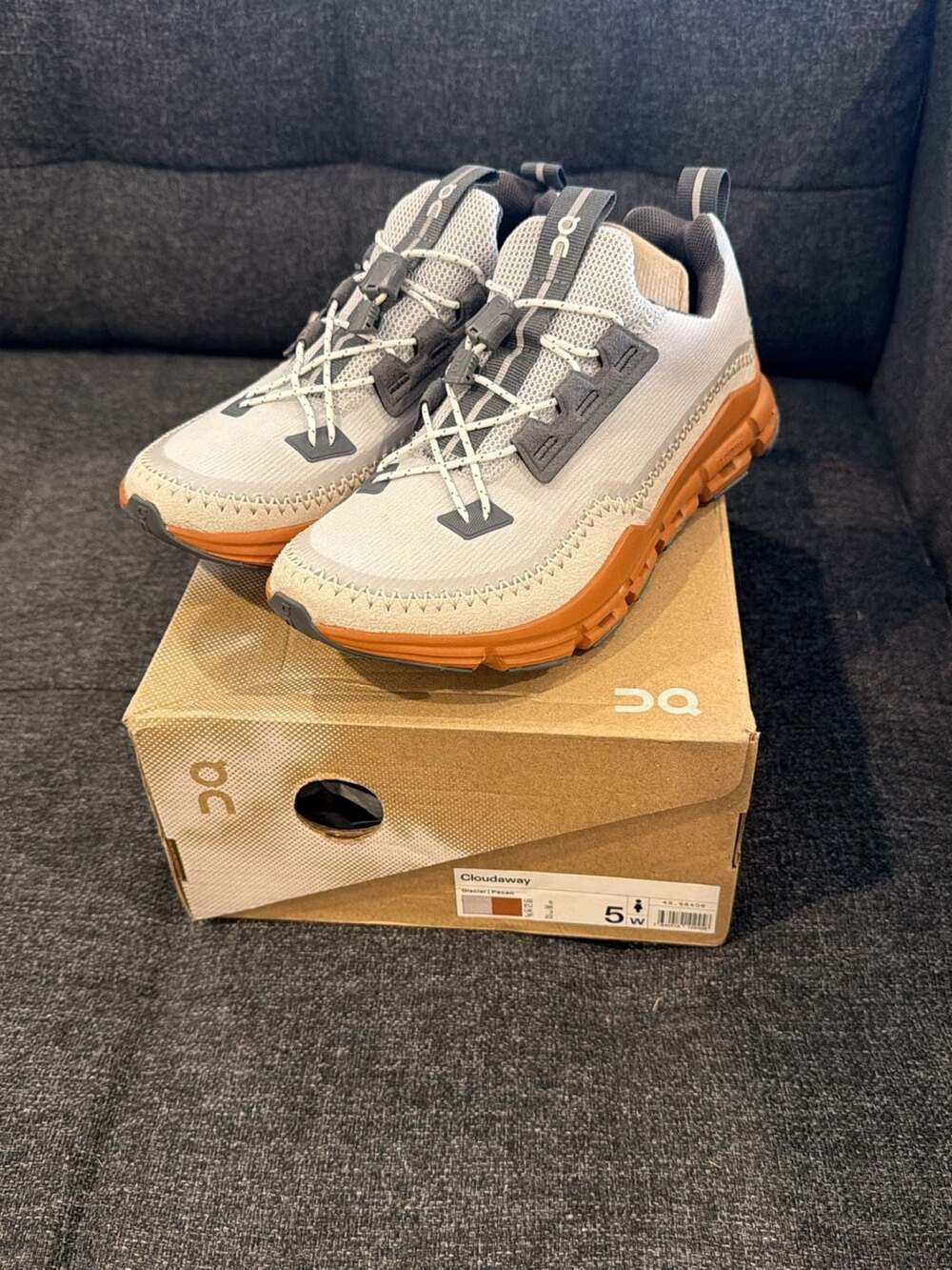 On Cloudaway Glacier Pecan Women's Sneakers Size 5 (49.98406)